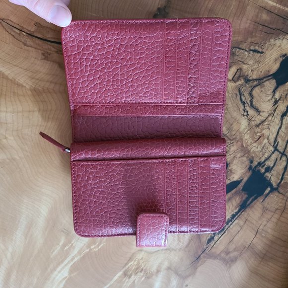 Roots Red Cervino Leather Wallet - Picture 5 of 6